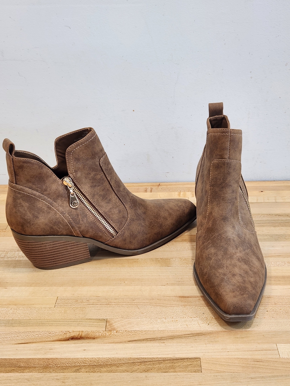 G By Guess GBG Los Angeles "Vissa" Western Ankle Booties Women's 9.5